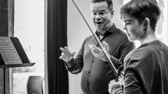 Antony Hermus aan het werk met Jong Talent