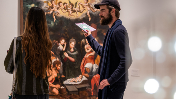 Bezoekers tijdens de nieuwe tentoonstelling van Abby