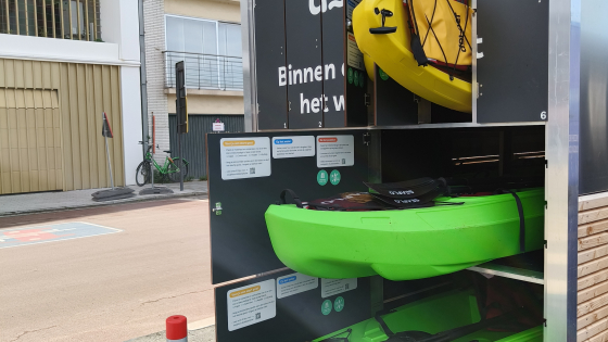 Stapelplaats voor kajaks