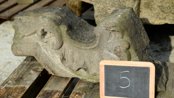 Lapidarium lot 005 | prijs &euro; 100 | 70 x 20 x 32 cm | circa 50 kg