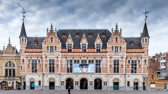 Schouwburg