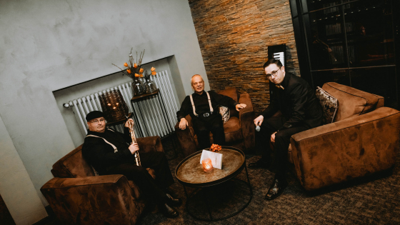 The swingngents