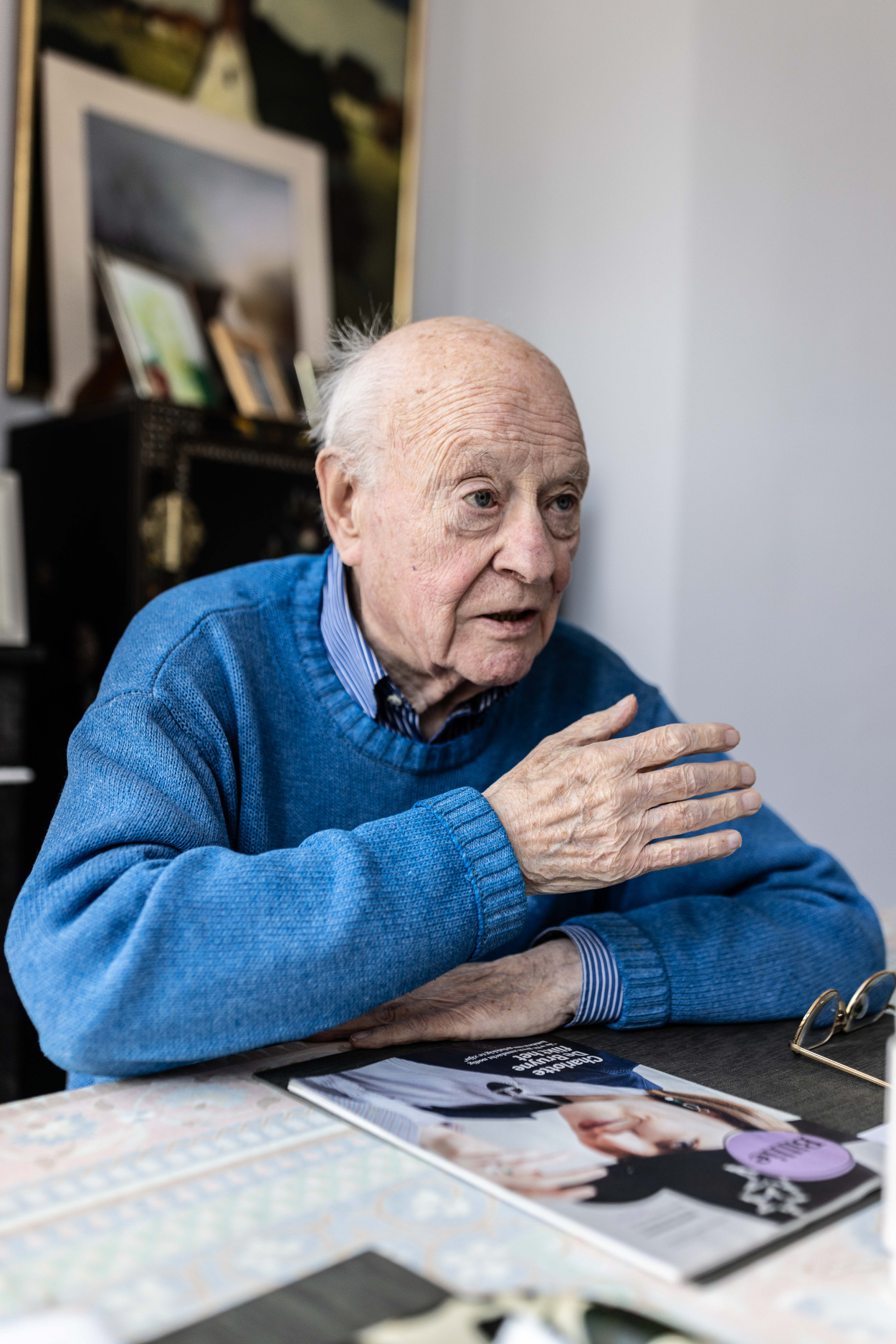 André