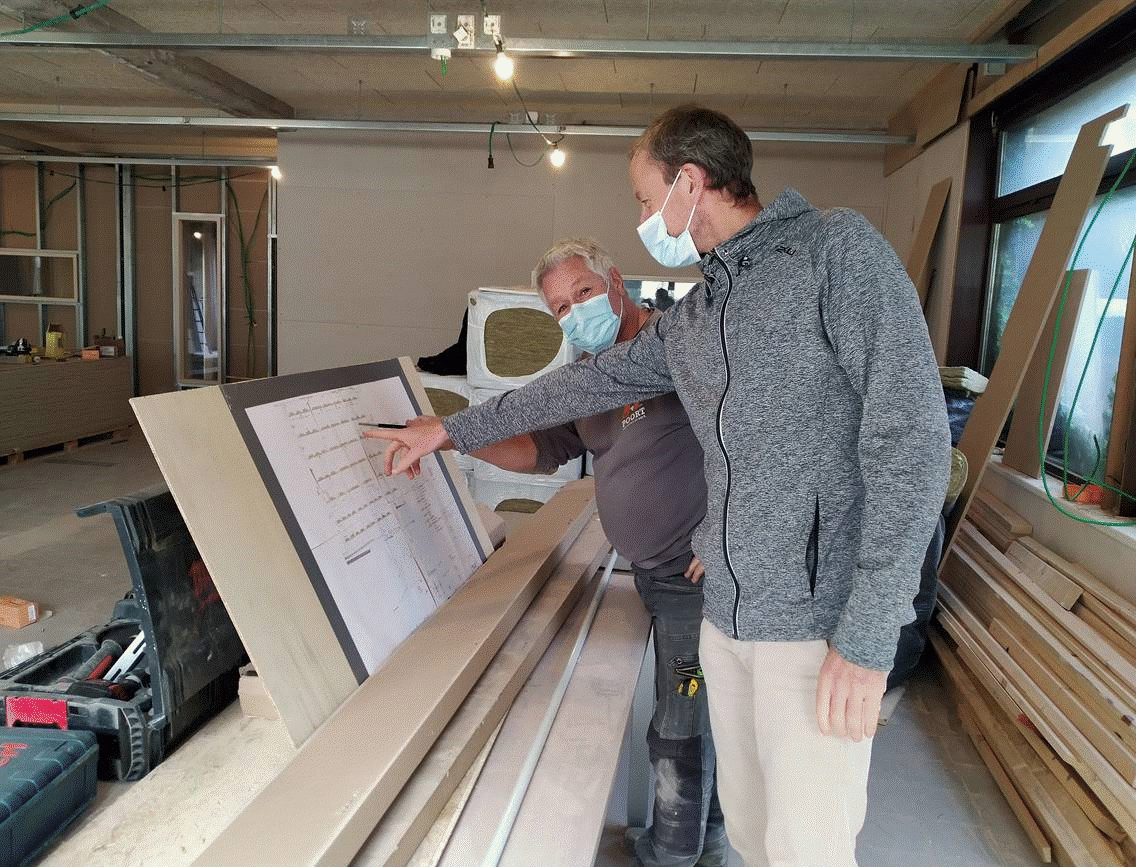 Twee mannen op de werf