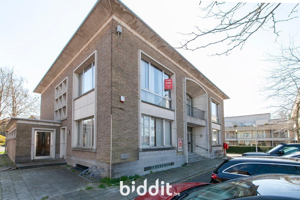 voorgevel oud gemeentehuis aalbeke