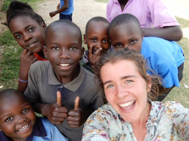 Mijn vriendjes Riannah, Sumaya, Hassan, Benefasiyo en Isma.