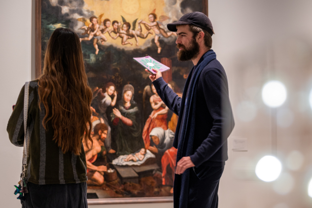 Bezoekers tijdens de nieuwe tentoonstelling van Abby