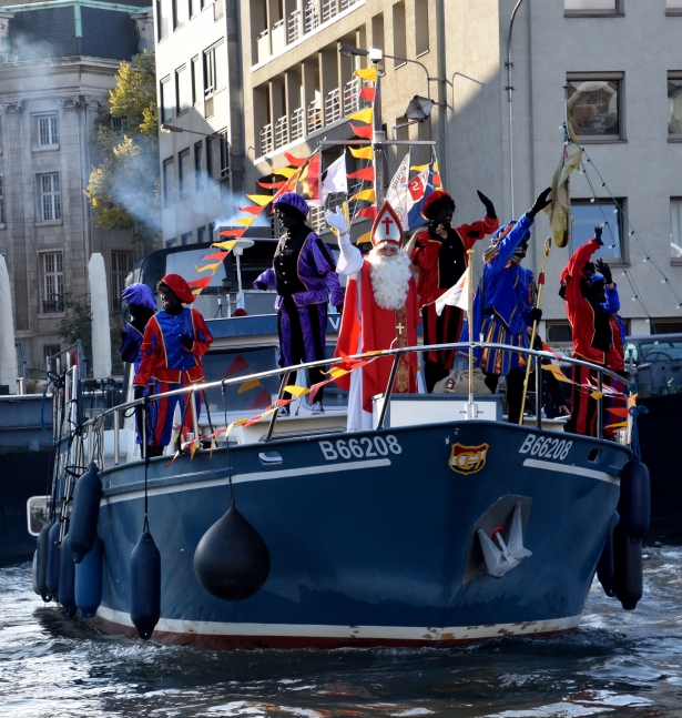 Sint komt aan in Kortrijk
