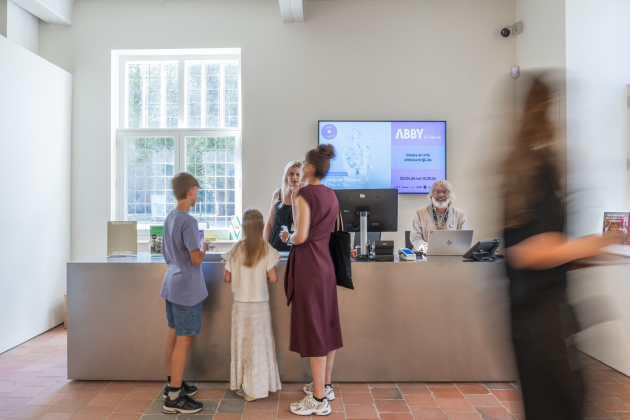 Onthaalmedewerkers aan het werk in ABBY