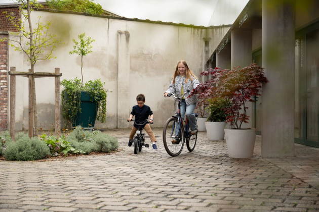 kinderen fietsen