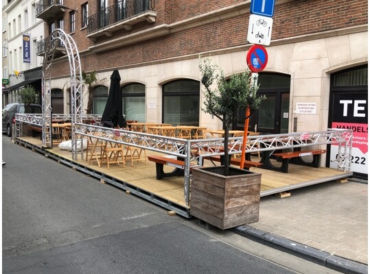 Tijdelijke terrasconstructie