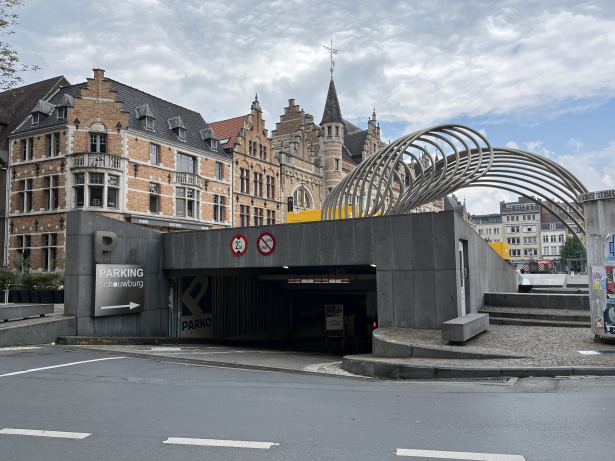 parking_schouwburg_inrit.jpg