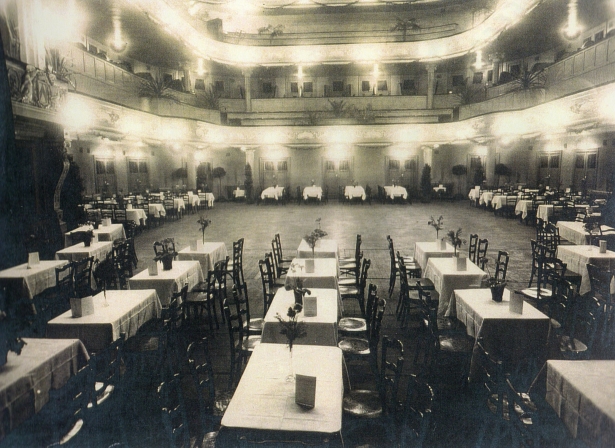 Schouwburg