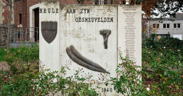 Oorlogsmonument Heule | Musea Kortrijk